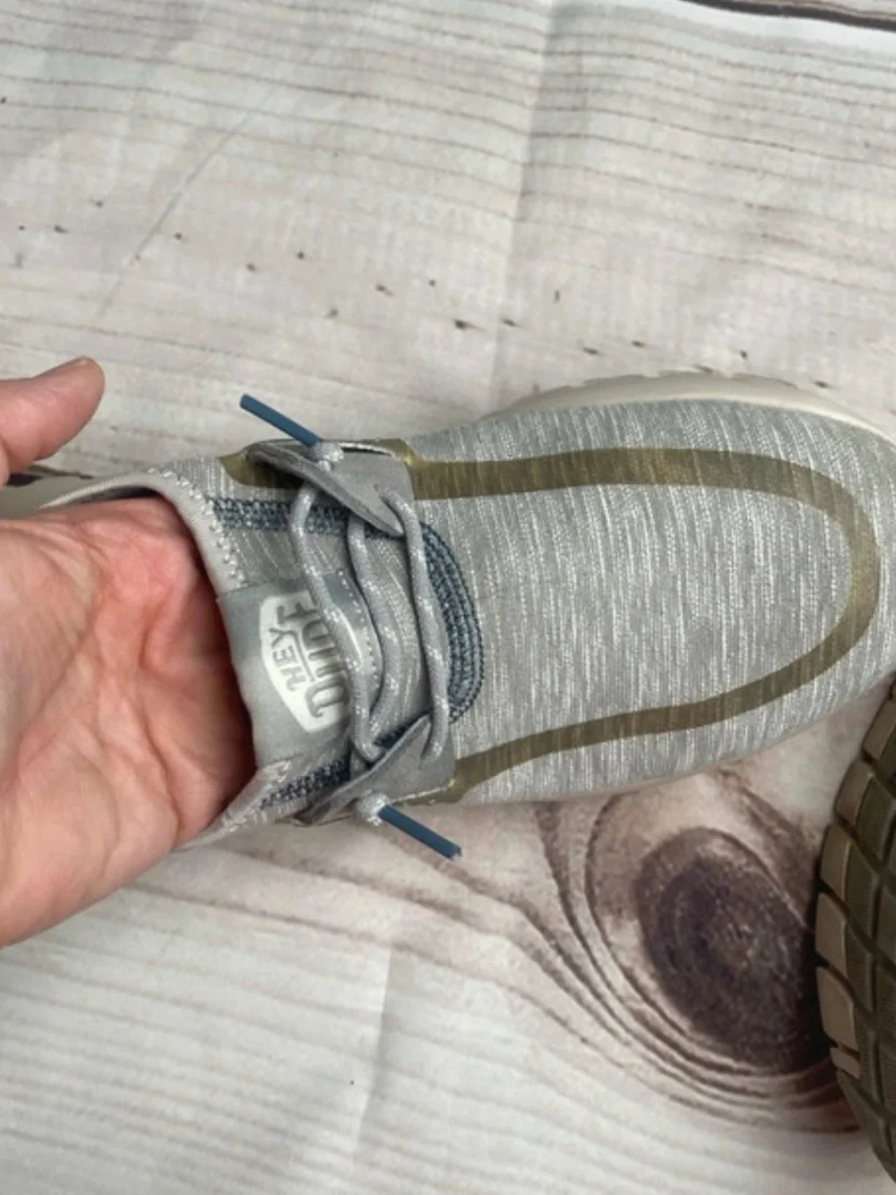 Hey Dude sirocco Gray Knit Slip-Ons with gold  Stripe women’s 6 EUC